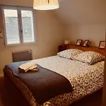 Et Salon Sur La Loire A Velo Guest house