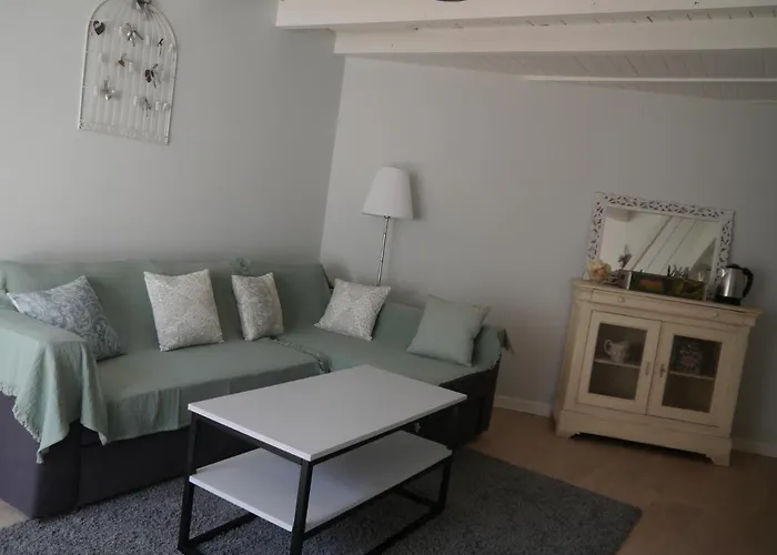 Et Salon Sur La Loire A Velo Maison d'hôtes